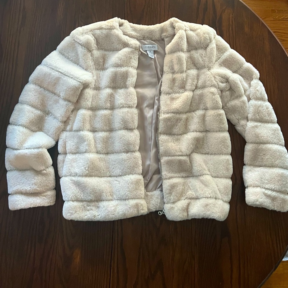 *FINAL**Carmen Marc Valvo faux fur coat
